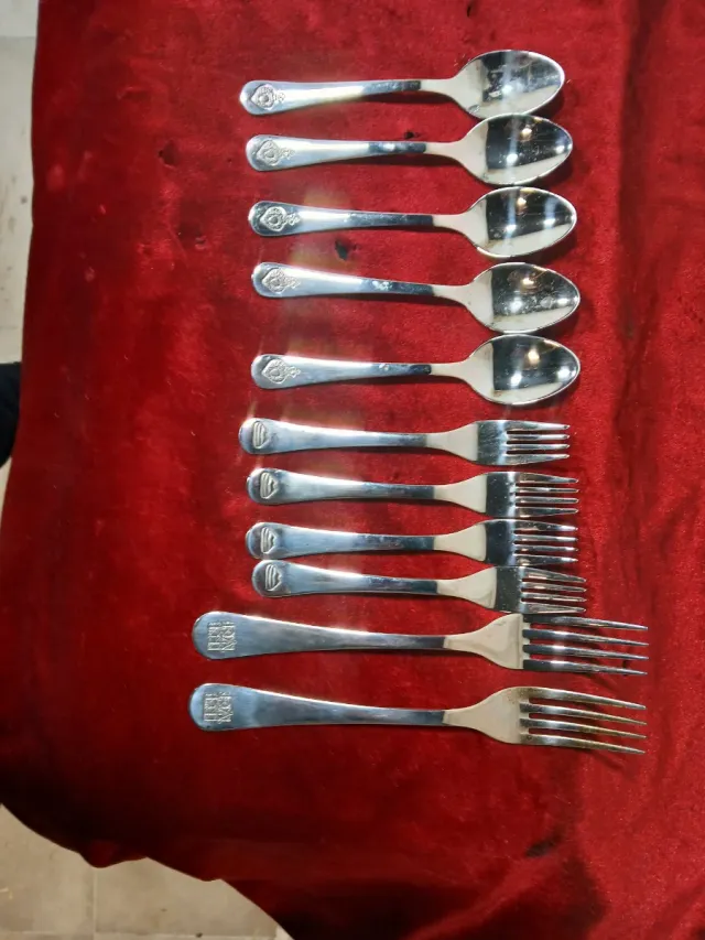 Lote 10 cubiertos Dali