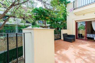 Casa adosada en venta en Nueva Andalucía centro en Marbella