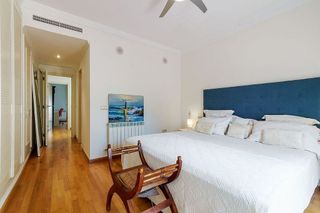 Casa adosada en venta en Nueva Andalucía centro en Marbella