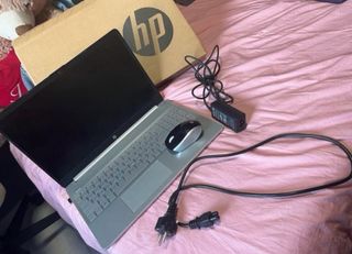 Portátil HP Plata y Negro