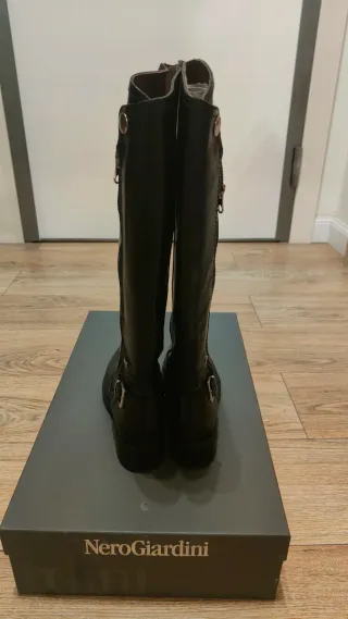 Stivali alti NeroGiardini n.37