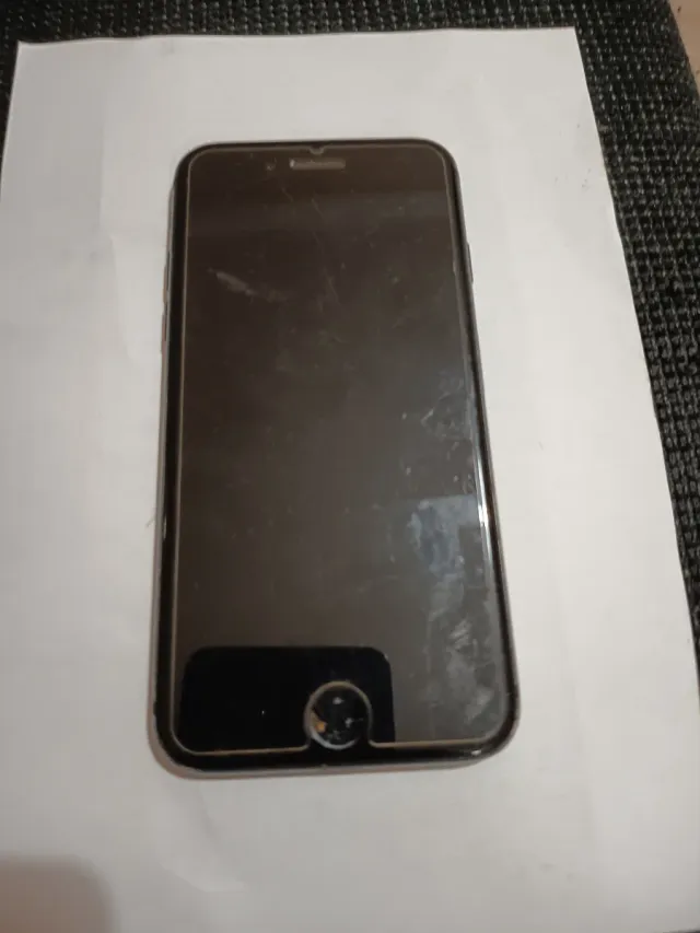 iPhone SE 2020 Negro - Piezas/Reparar