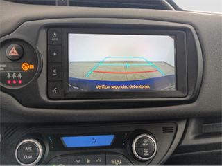 TOYOTA Yaris 5P Feel! 100H e-CVT