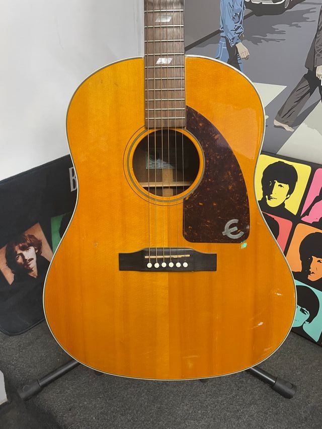 Epiphone Texan 2012. Indonesia