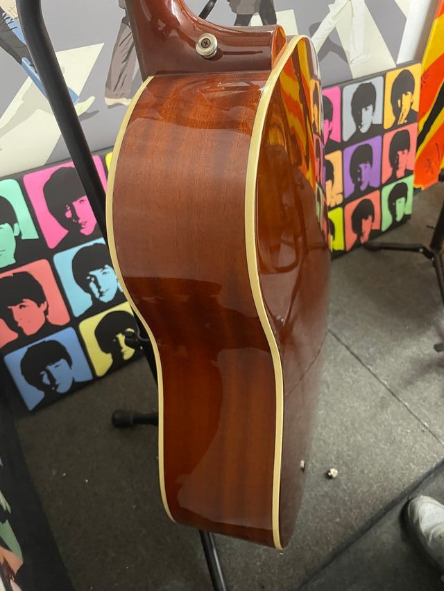 Epiphone Texan 2012. Indonesia