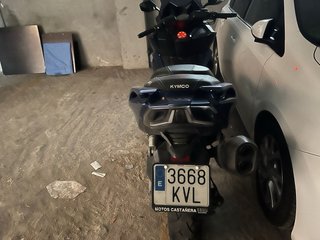 Kymco AK 550 Azul