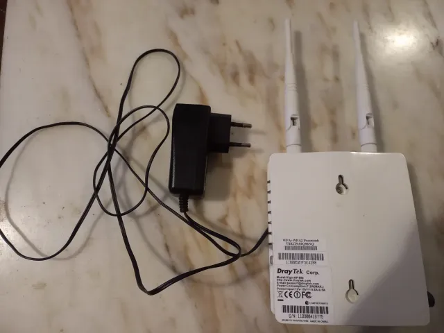 DrayTek VigorAP 800 Access Point