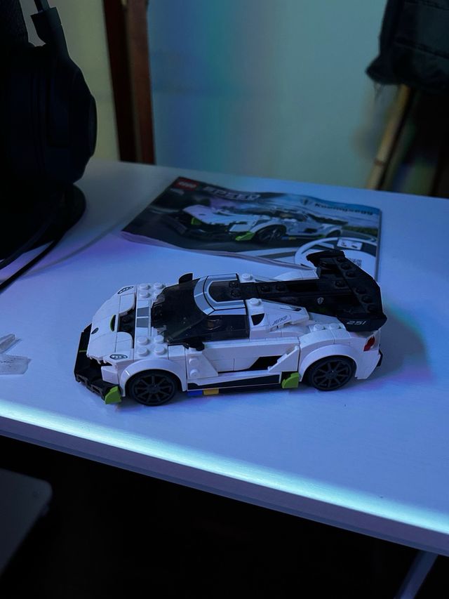 Lego Koenigsegg Branco
