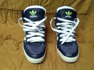 Zapatillas Adidas azules 42