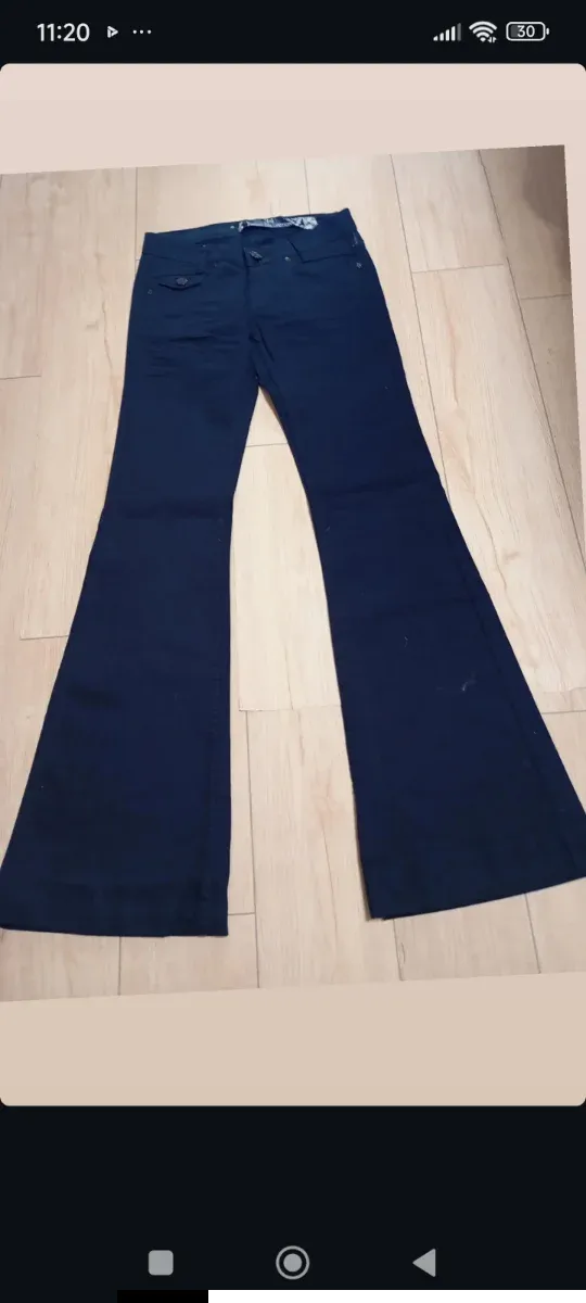 Vaqueros campana azul