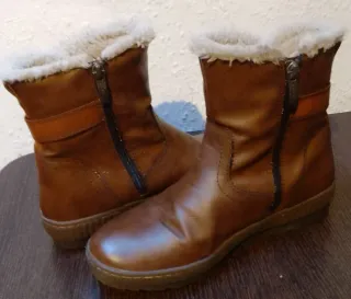 Botas marrones con forro de pelo