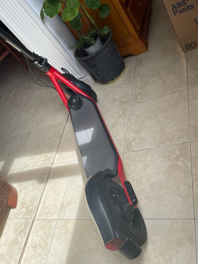 Patinete Eléctrico Rojo