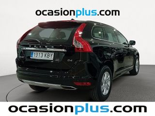 Volvo XC60 D4 Momentum 140 kW (190 CV)