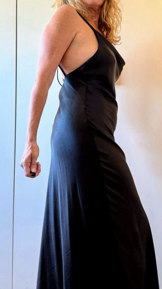 Vestido Lencero Maxi Satén Negro Amisu