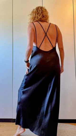Vestido Lencero Maxi Satén Negro Amisu