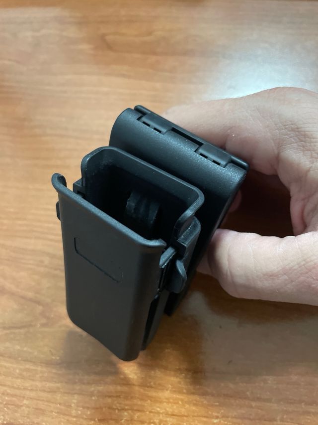 Porta cargador táctico negro