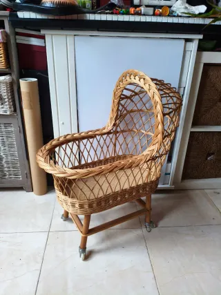 Cuna Moisés Mimbre Muñecos