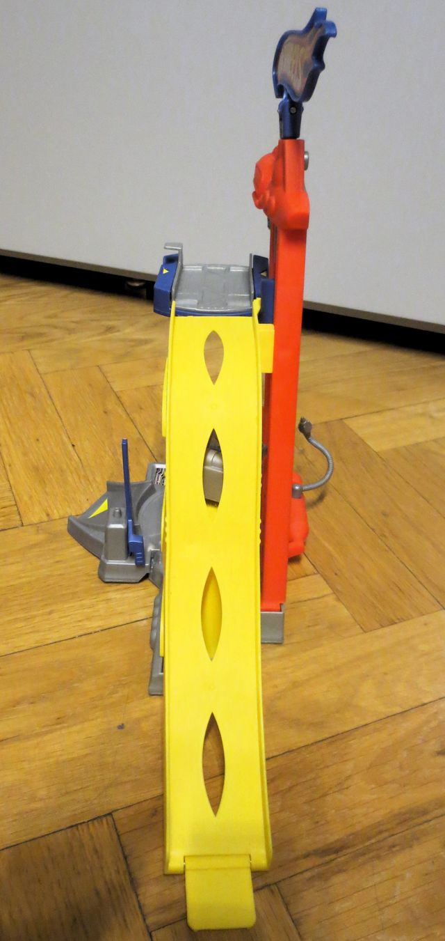 HOT WHEELS. TUNE UP TOWER. TORRE DI LANCIO