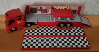 Camion Ferrari Corse BBurago 1:43