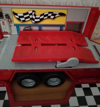 Camion Ferrari Corse BBurago 1:43