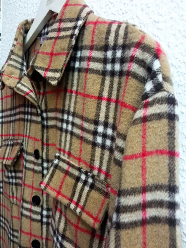 Sobrecamisa cuadros beige