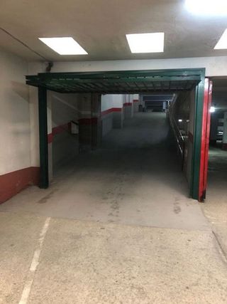 Garaje en venta en Ensanche - Sar en Santiago de Compostela