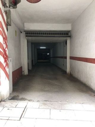 Garaje en venta en Ensanche - Sar en Santiago de Compostela