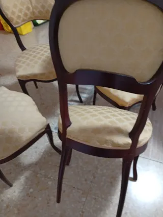 2 Butacas Luis XIV madera y ratán