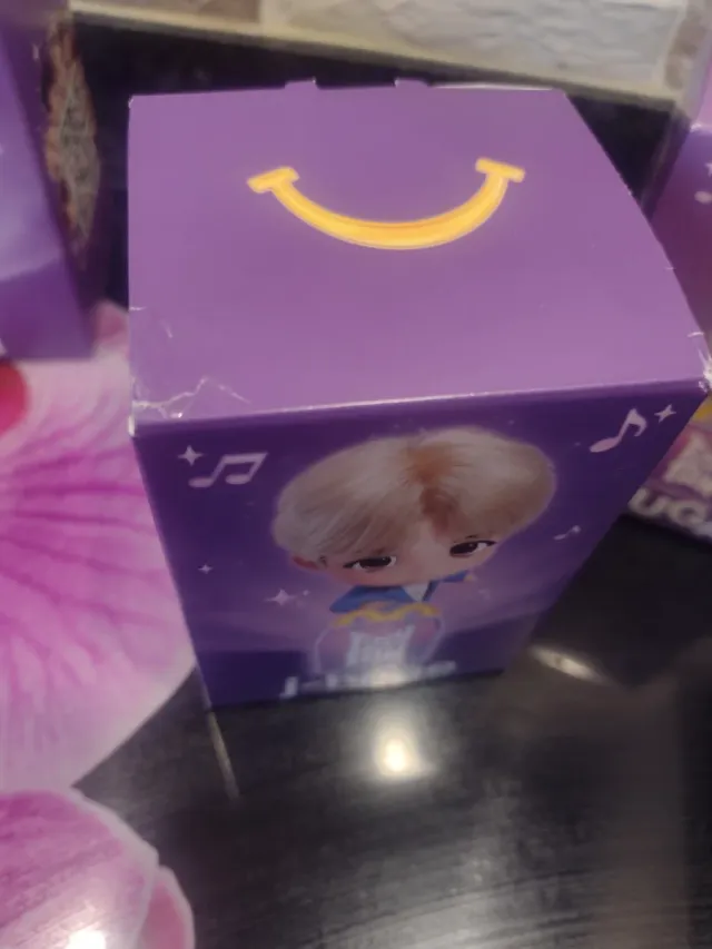 Lote 2 figuras Tiny Tan McDonald's moradas