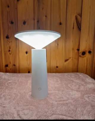 Lampada da scrivania LED MU