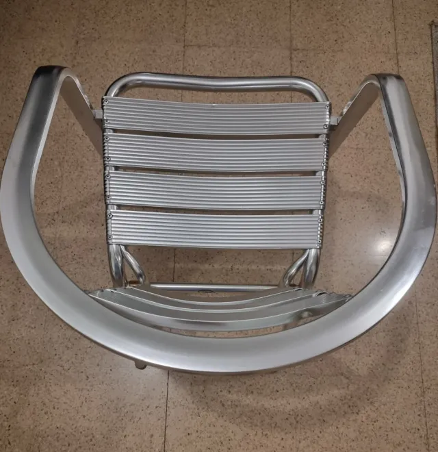 Sillas de terraza metálicas plateadas