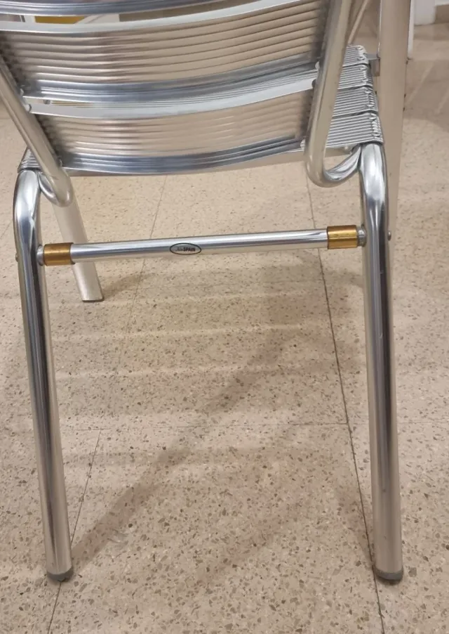 Sillas de terraza metálicas plateadas