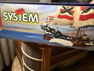 LEGO 6271 - Nave Pirata La Isla de la Calavera