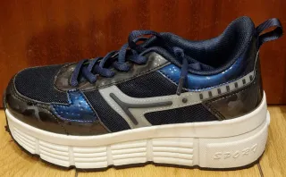 Zapatillas con Ruedas Retráctiles sin estrenar 34