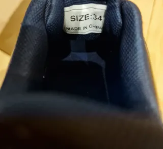 Zapatillas con Ruedas Retráctiles sin estrenar 34