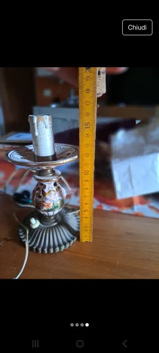 Lumetto vintage in metallo e porcellana