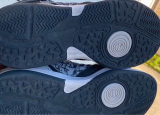 Scarpe da basket nere multicolore taglia 36