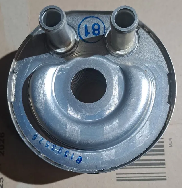 Enfriador de aceite 81593528