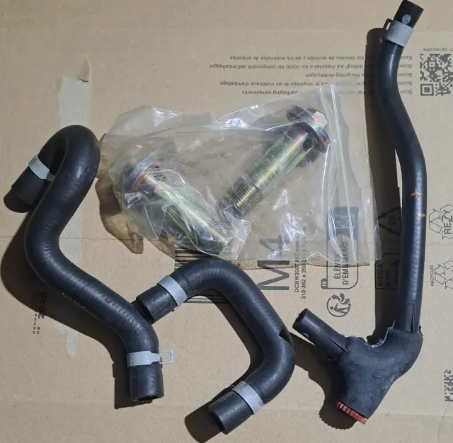 Enfriador de aceite 81593528