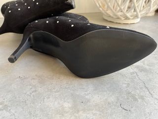 Botines Toral ante tachuelas negros T.37