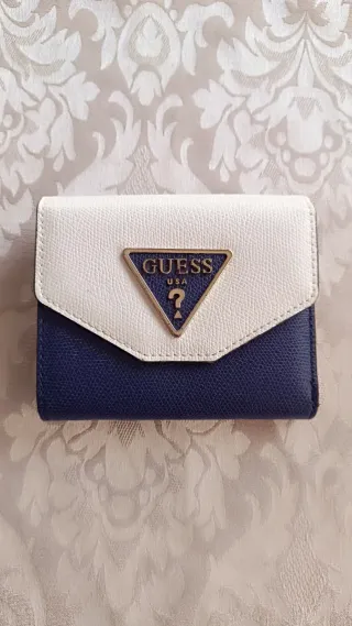 Cartera GUESS nueva