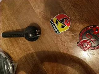 Volante 500 Abarth, pomo carbono y emblemas