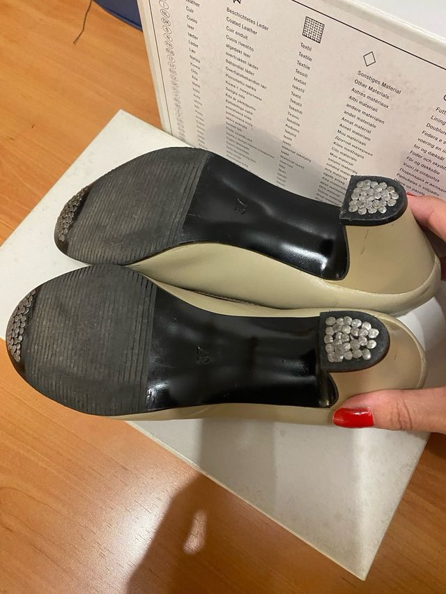 Zapatos Sevillana Talla 38 Beige