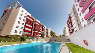 Piso en venta en Poniente-Norte - Miralbaida - Parque Azahara en Córdoba