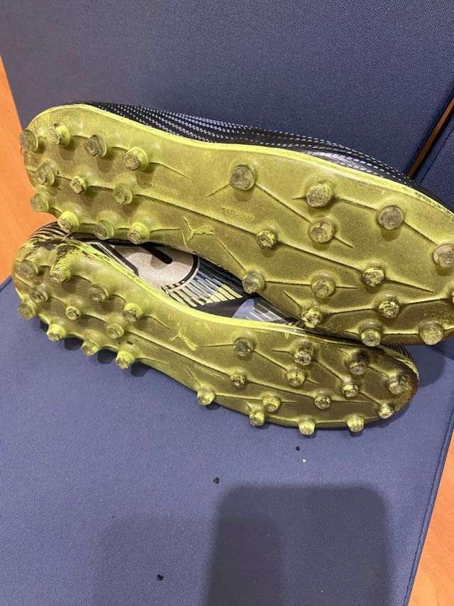 Zapatillas Fútbol Nike Niño varias tallas. 33,36