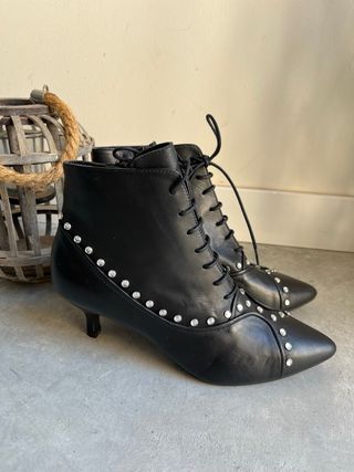 Botines Toral Cuero Tachuelas Talla 37 Nuevos