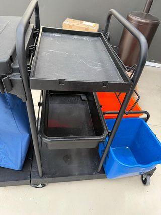 carrito de limpieza (desconocemos la marca)