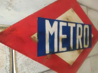 Cartel Metro Vintage