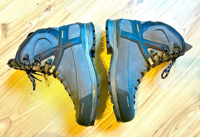 Botas trekking Piel impermeable Vibram  44 Nuevos