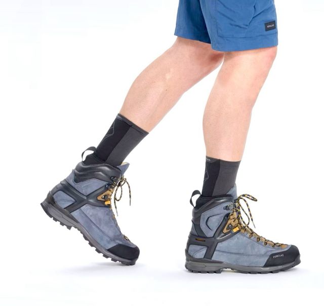 Botas trekking Piel impermeable Vibram  44 Nuevos